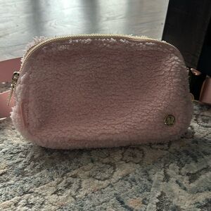 Lululemon Sherpa Everywhere Belt Bag 1L